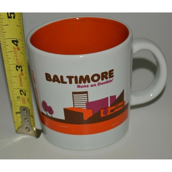 MINTY 2013 BALTIMORE Runs on DUNKIN DONUTS High End Graphic Coffee Mug Rare - Picture 6 of 6
